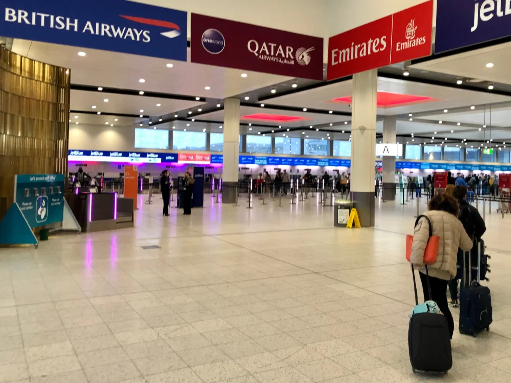 Book a Reliable taxi to Gatwick Airport South Terminal
